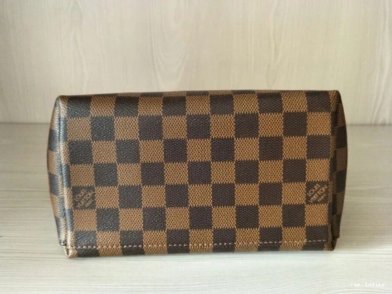 Cheap Clapton Backpack Louis Vuitton 0811